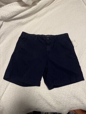 NWT GAP Girlfriend GF Roll Shorts True Indigo mid rise size 8 MSRP $45